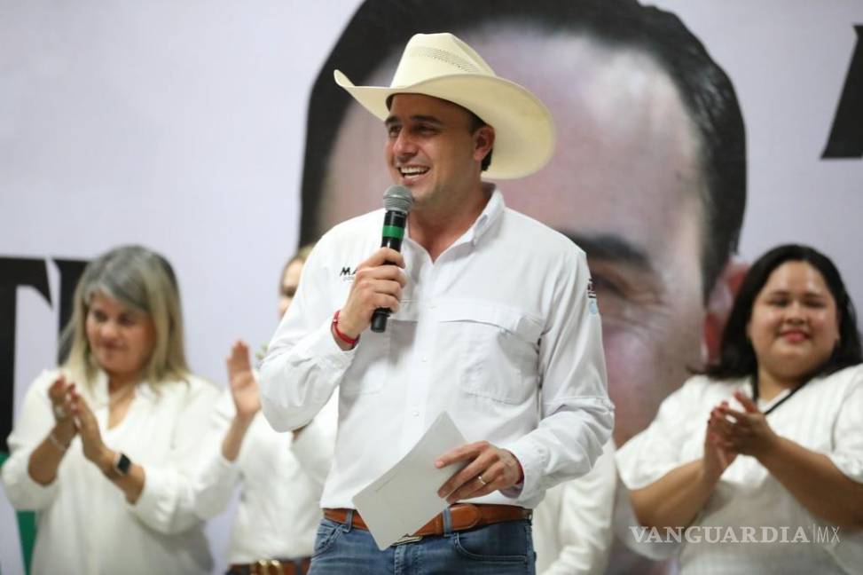 $!Manolo Jiménez estuvo de gira este martes por las regiones Norte y Carbonífera de Coahuila.