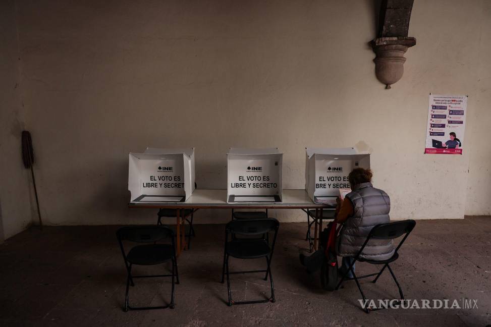 $!De un total de mil 846 casillas a instalar en la Zacatecas, se tienen reportadas 296 casillas instalas y cinco incidentes en los municipios de Fresnillo y Guadalupe.