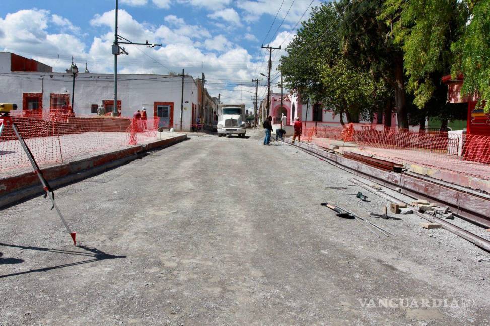 $!En el Centro Histórico, la calle General Cepeda está próxima a estrenar concreto hidráulico.