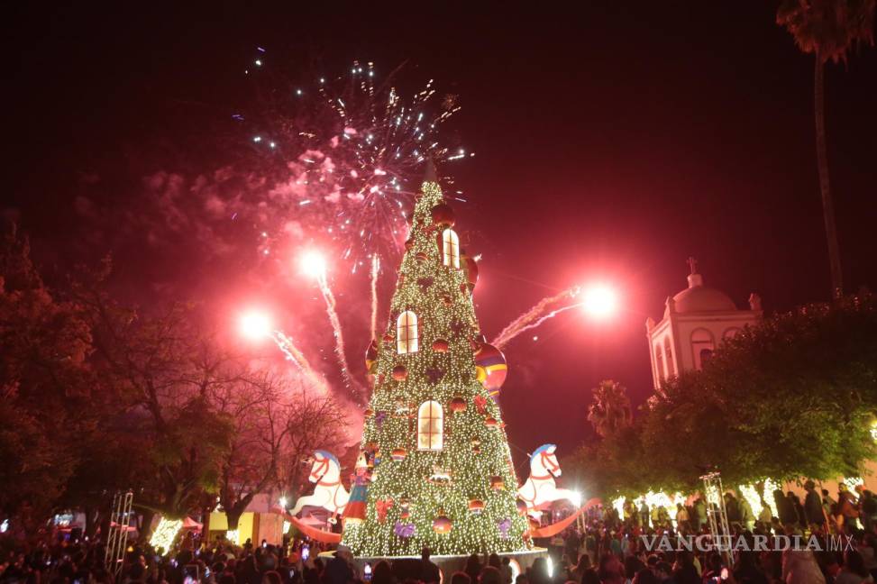 $!Miles de coahuilenses han podido disfrutar de actividades propias de la temporada.