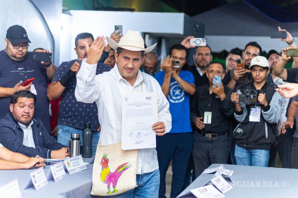 $!Carlos Manzo participó por la vía independiente a la Presidencia Municipal de Uruapan | Foto: Especial