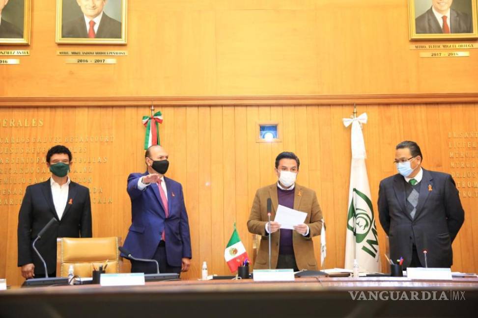 Enroques en IMSS nacional; deja el lagunero Javier Guerrero la secretaría general