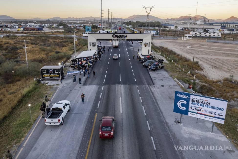 $!Este nuevo arco cuenta con cámaras de alta tecnología y un centro de monitoreo conectado al C4 para mejorar la vigilancia en la entrada de Coahuila.