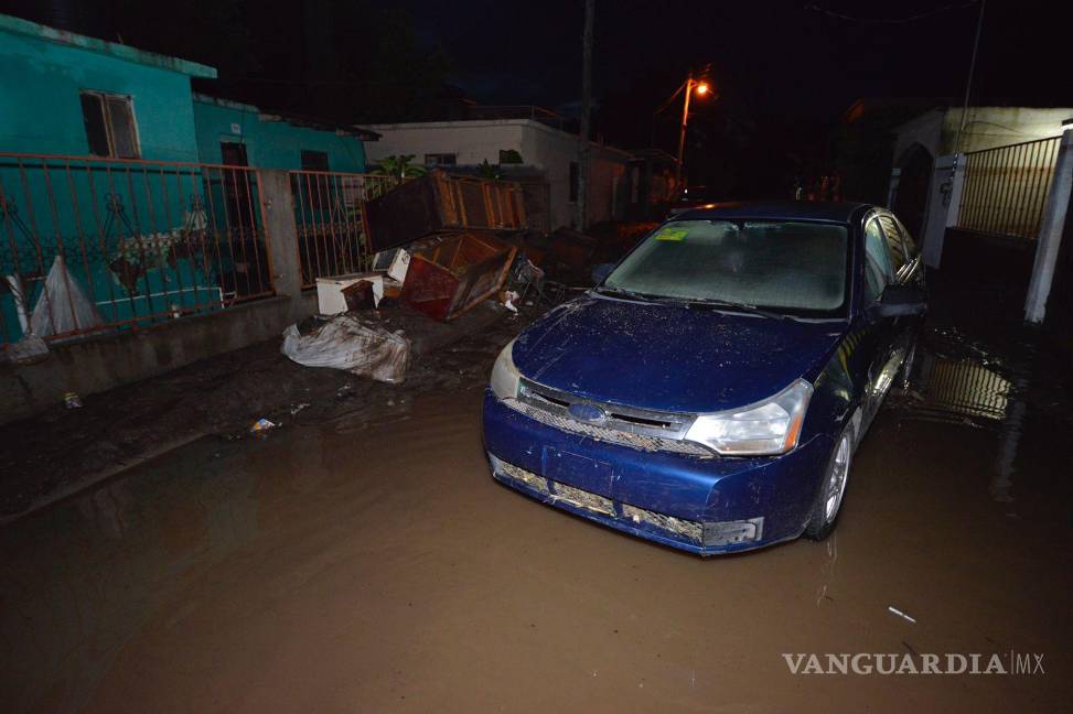 $!Tras fuertes lluvias se registraron desbordes de arroyos en la Región Carbonífera de Coahuila, donde el municipio de Múzquiz quedó prácticamente bajo el agua