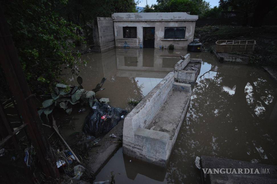 $!Tras fuertes lluvias se registraron desbordes de arroyos en la Región Carbonífera de Coahuila, donde el municipio de Múzquiz quedó prácticamente bajo el agua