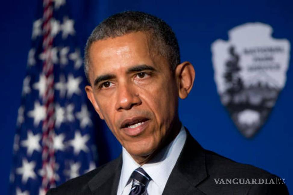 Juez bloquea instrucción de Obama en beneficio de transexuales