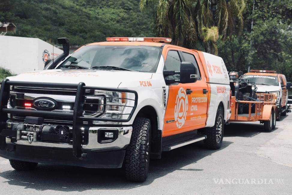 Rescatistas de Nuevo León salen a Texas a ayudar en búsqueda de desaparecidos por inundaciones