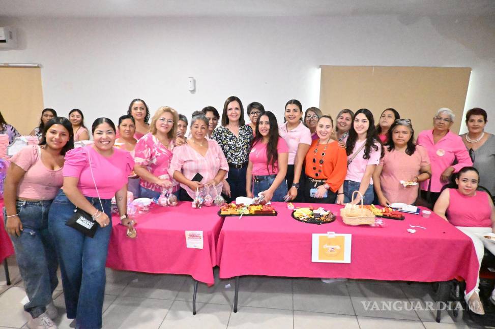 $!El evento reunió a decenas de mujeres que celebraron sus avances en repostería, chamoy y globoflexia.
