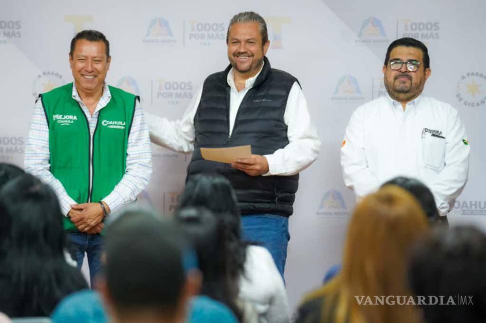 $!La acción tiene como objetivo fortalecer la superación personal y profesional de la población, recordó el Alcalde.