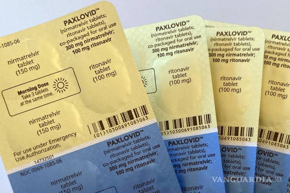 $!Dosis del medicamento antiviral Paxlovid se exhiben en Nueva York, el 1 de agosto de 2022.