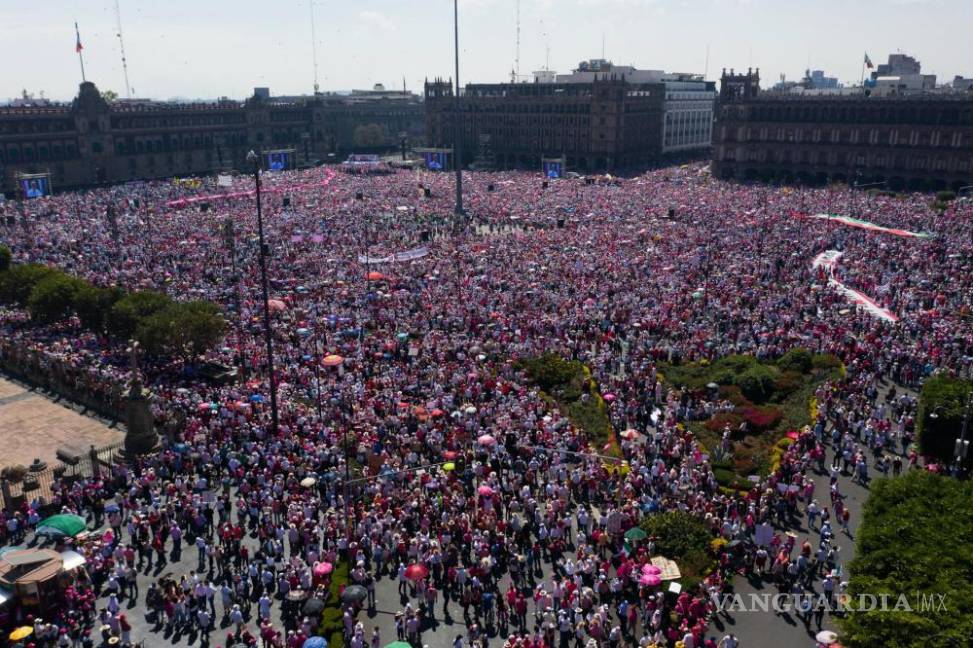 Así toman las calles y plazas miles de mexicanos para defender al INE (Fotos)