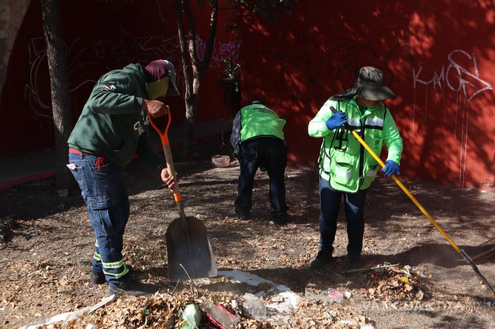 $!Labores de limpieza y bacheo avanzan en diferentes sectores de la ciudad.