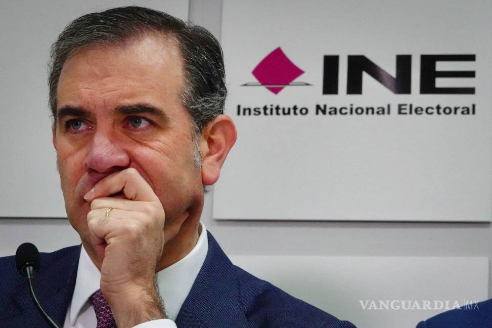 $!Lorenzo Córdova, consejero presidente del INE, en una conferencia a medios de comunicación por parte del Instituto Nacional Electoral.