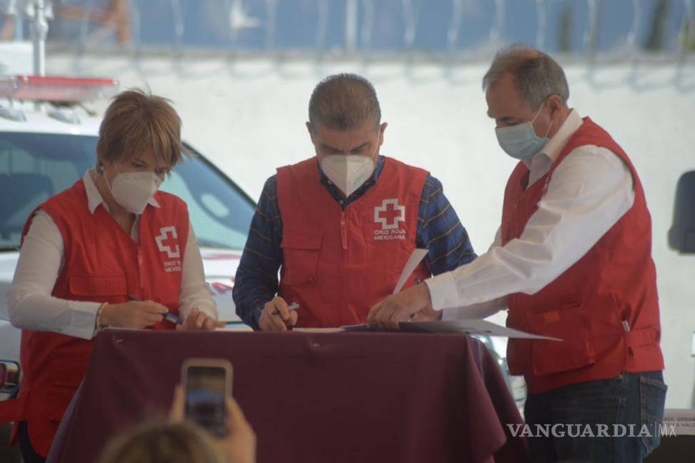 $!Miguel Riquelme entrega unidad médica de la Cruz Roja en Cuatro Ciénegas e inicia la colecta anual
