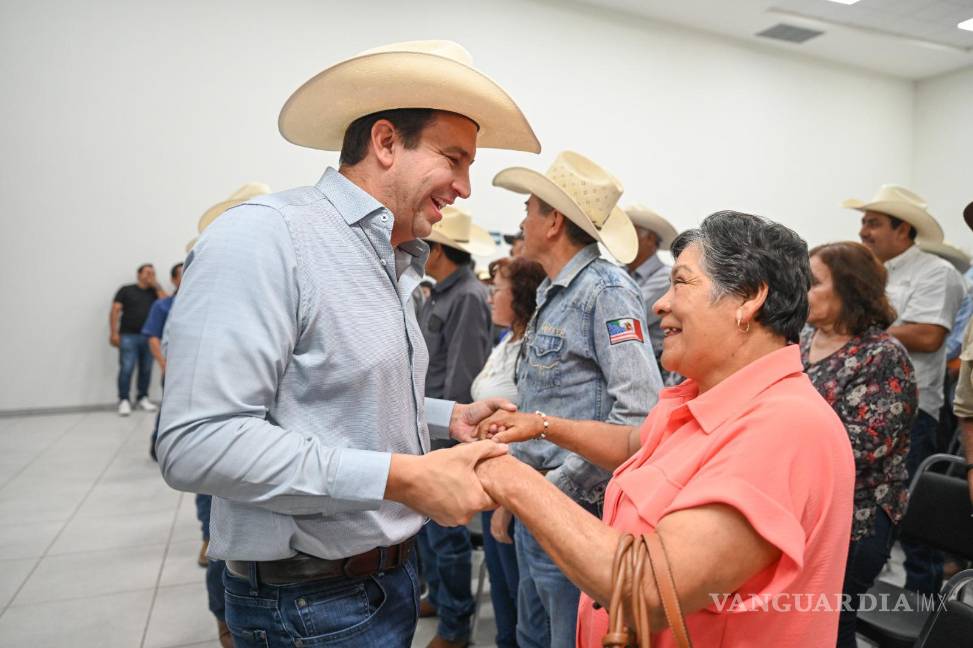 $!Productores ganaderos reciben apoyos subsidiados para agilizar trámites administrativos y proteger su patrimonio en el campo.