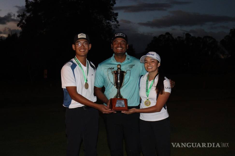$!Paloma Ibarra Ambia celebró junto al vietnamita Hung Khanh, ganador de la rama varonil, tras consagrarse ambos campeones de la Copa Juan Sebastián Muñoz 2025 disputada en el Club Campestre Los Arrayanes de Bogotá, Colombia.