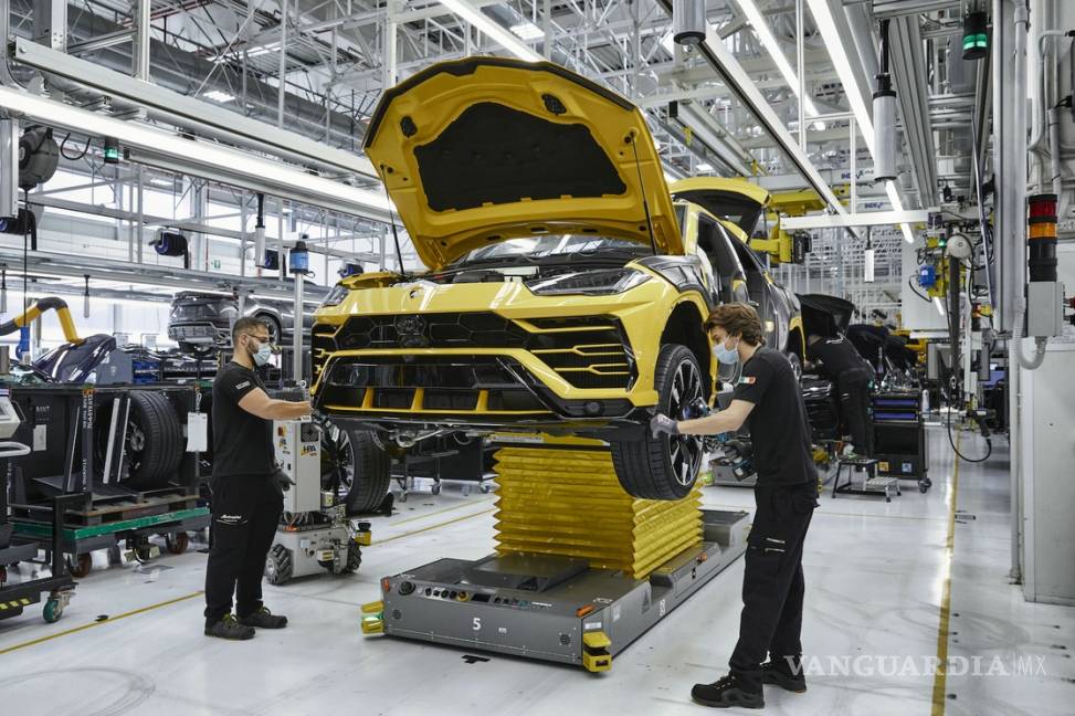 $!Lamborghini produjo la unidad 15,000 del Urus
