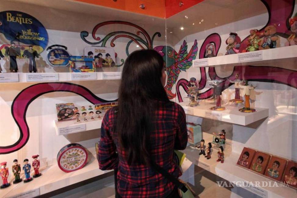 $!Inauguran en Ciudad de México exposición de objetos sobre los Beatles