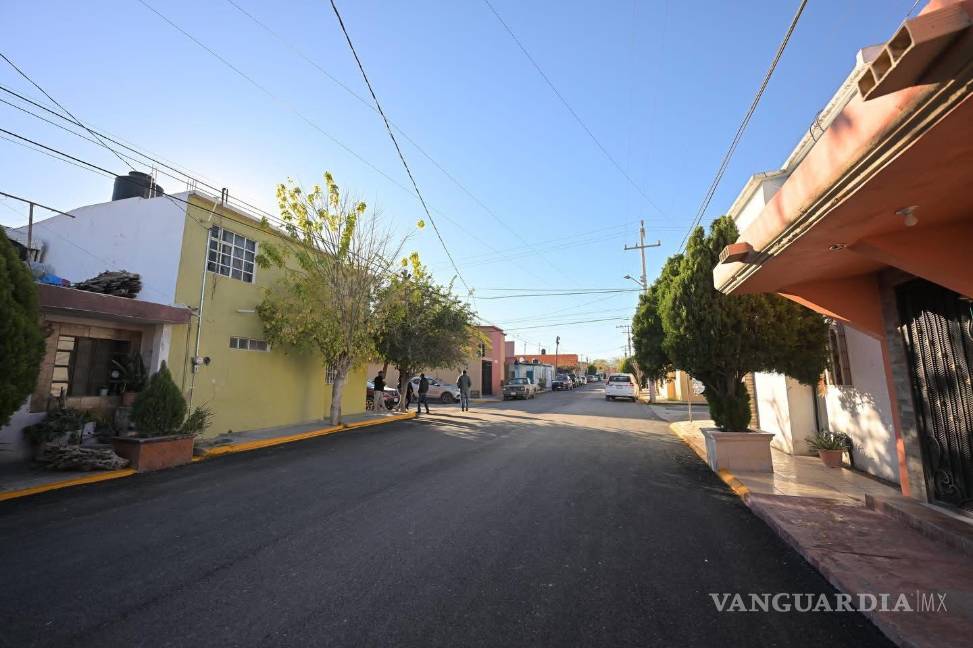 $!Al cierre de su recorrido, el alcalde Carlos Villarreal subrayó que la sinergia con el Gobierno del Estado es el motor que permite acelerar estos resultados.