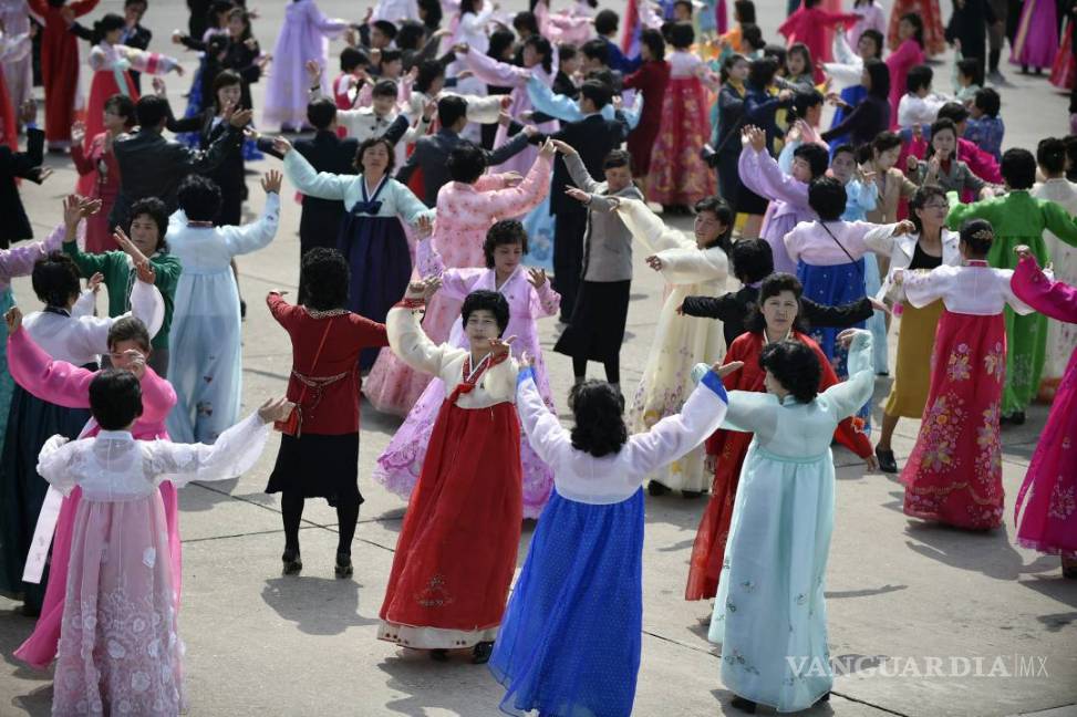 $!Corea del Norte se vuelca en la celebración del aniversario de su fundador