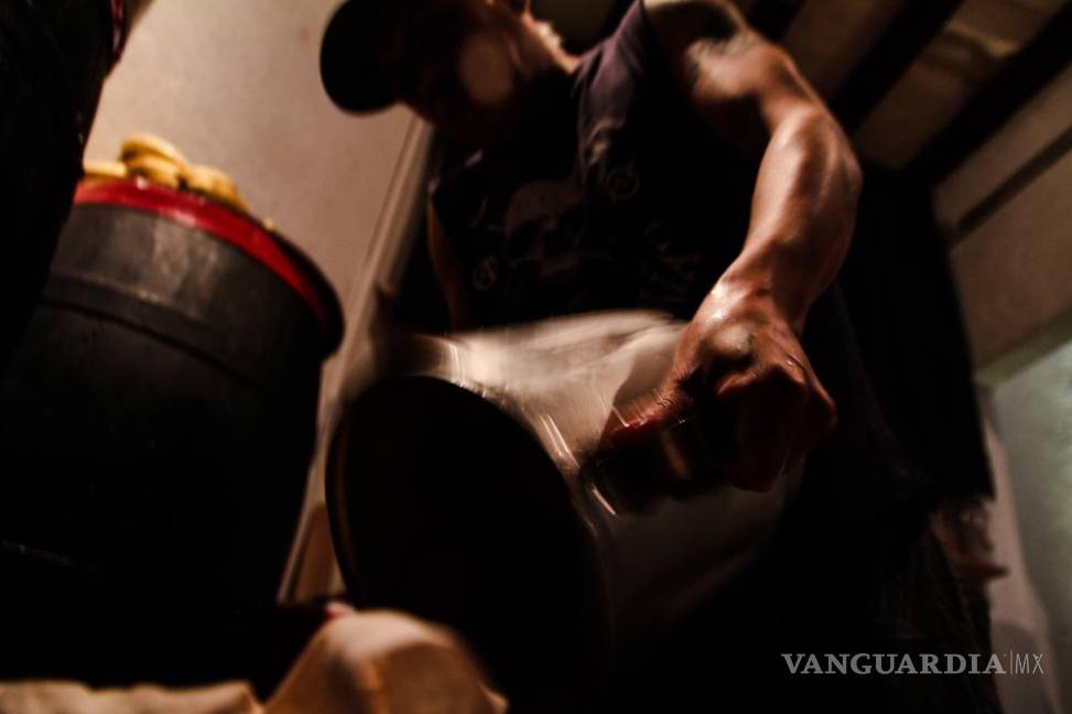 "Cuando empezamos no había hipsters": cómo los punks rescataron la tradición del pulque en México