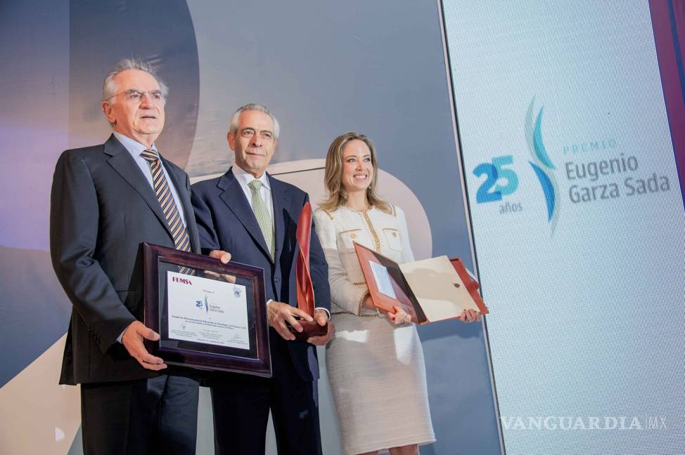 $!FEMSA y el Tecnológico de Monterrey entregan Premio Eugenio Garza Sada 2018