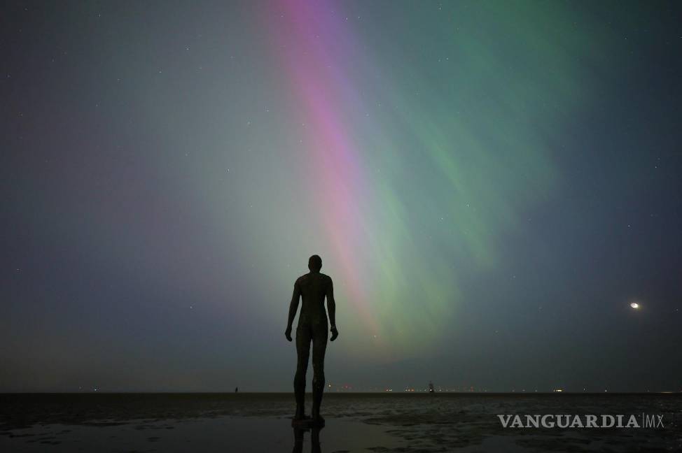 Inusual y potente tormenta solar pinta los cielos del hemisferio norte con coloridas auroras boreales (fotos)