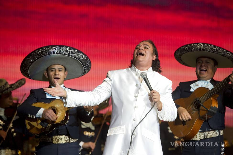 $!¿Te perdiste a Juan Gabriel en vivo?: te presentamos nuestra crónica de uno de sus conciertos