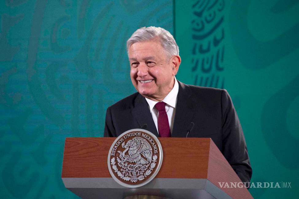 'No estoy loco, gozo de cabal salud': AMLO revira a Romero Hicks