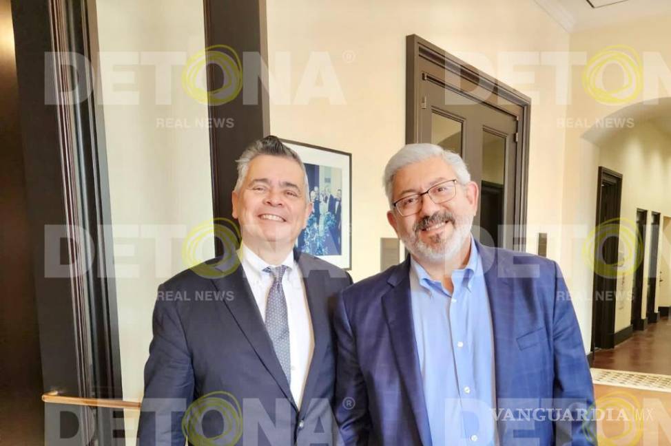 $!Macario Schettino, izquierda.