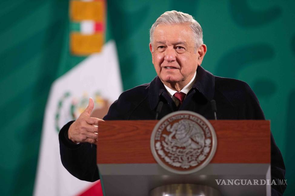 AMLO prepara reforma para que dependencias gubernamentales absorban a organismos autónomos