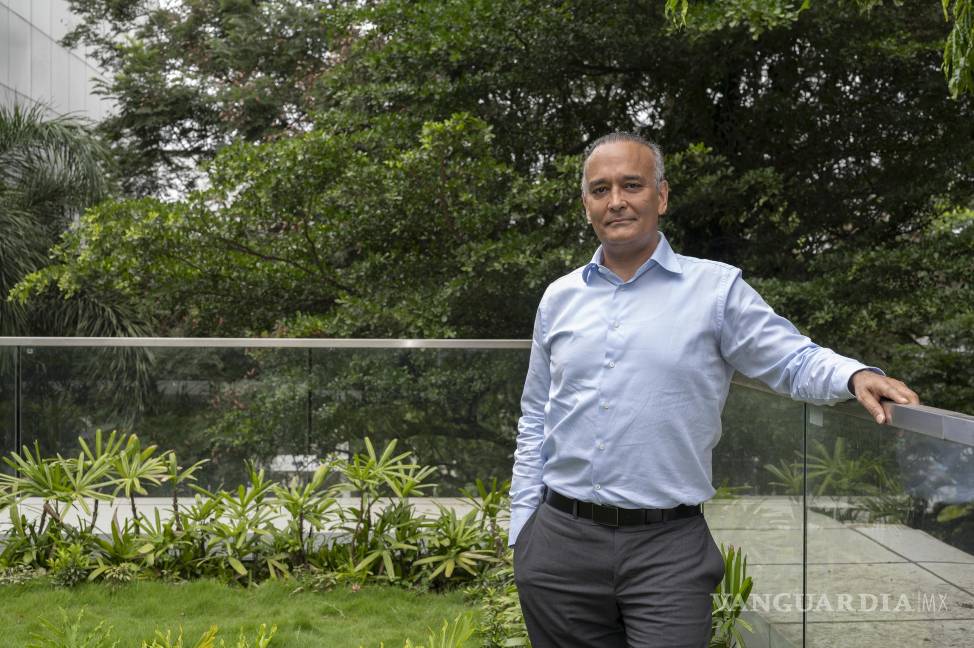 $!Krishna Chivukula, director ejecutivo de Indo-MIM, en Bangalore, India. El gobierno, mediante subvenciones, está convenciendo a empresas como Apple para que se abastezcan localmente de más piezas.