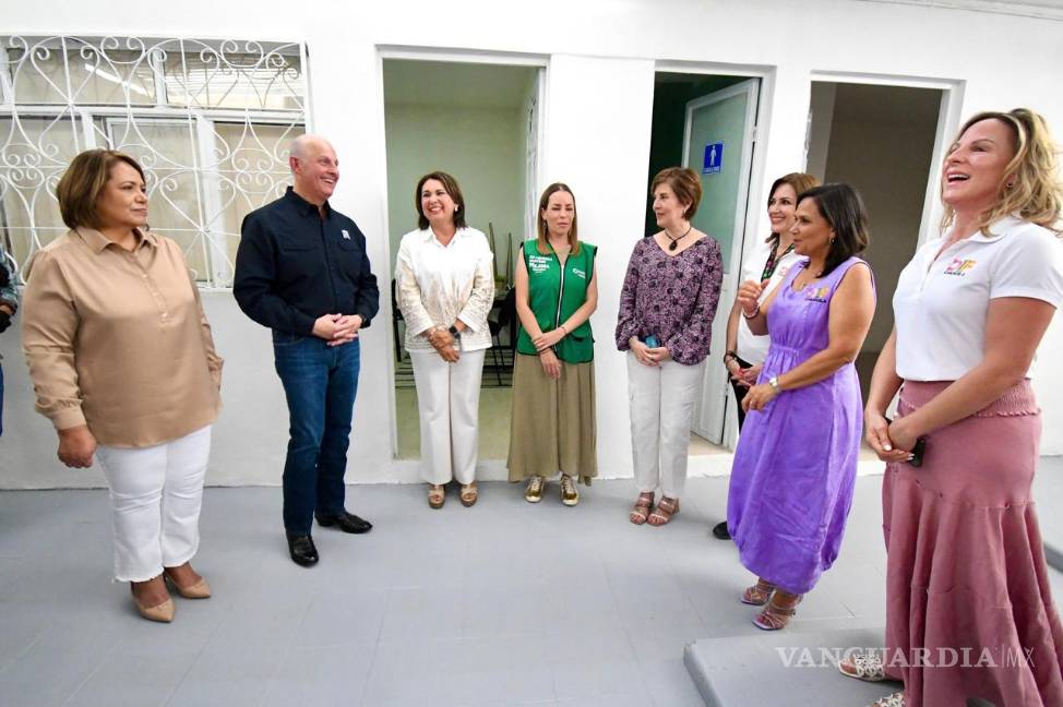 $!Autoridades estatales y municipales reafirmaron su compromiso para construir una sociedad más justa y equitativa para las mujeres.