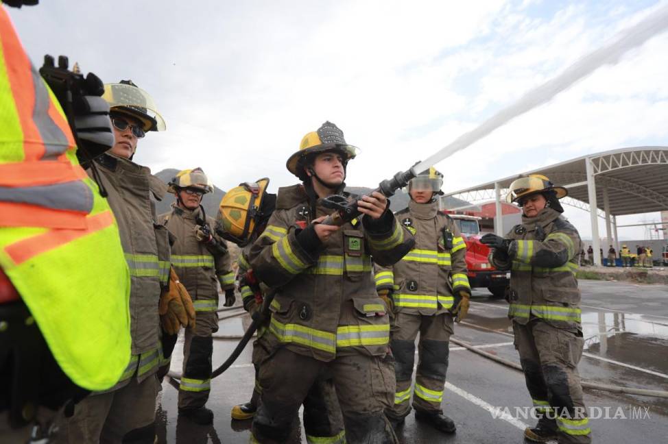 $!Los bomberos de Saltillo reciben periódicas capacitaciones.