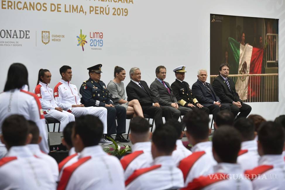 $!Abandera AMLO a delegación mexicana que acudirá a juegos Panamericanos Lima 2019 (Fotogalería)