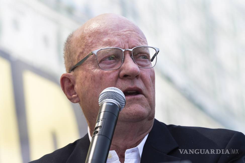 $!El coronel retirado del ejército Lawrence Wilkerson critica la creación de “Up In Arms”, una campaña para denunciar el despilfarro del Pentágono y el gasto militar.