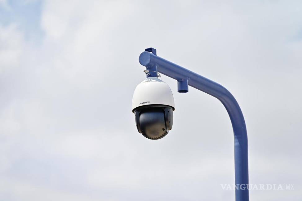 $!Cámaras del Centro de Control y Comando vandalizadas en Colinas de Santiago generaron molestia entre vecinos por el impacto directo en la seguridad del sector.