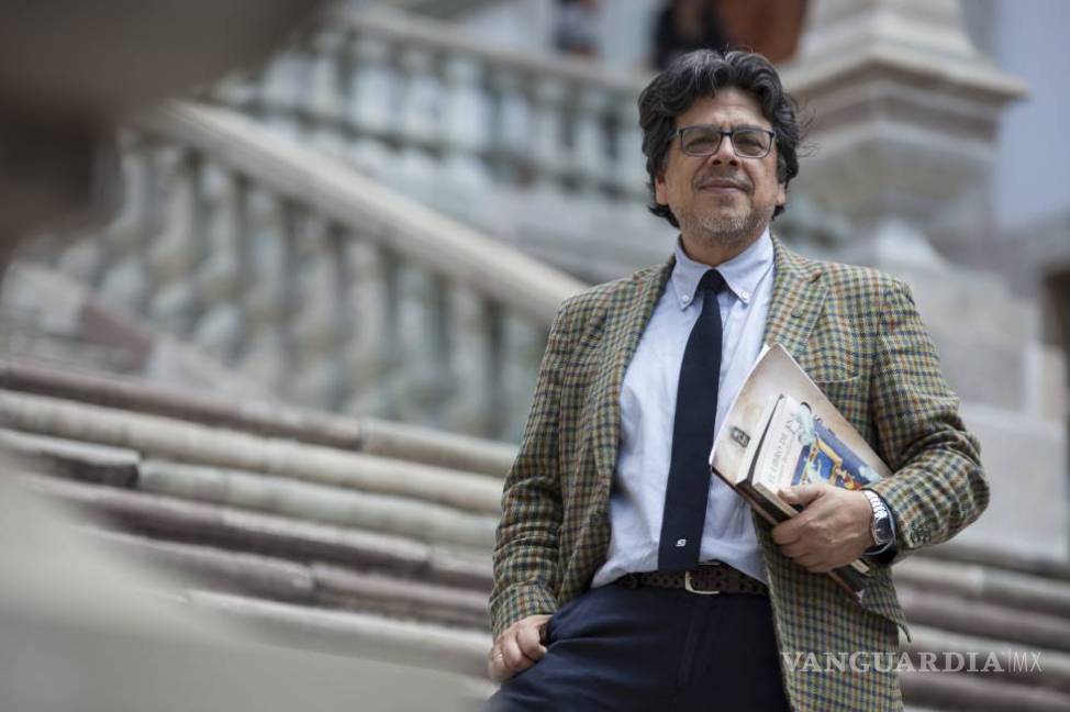 Fernando Iwasaki, Premio Málaga de Ensayo por "Las palabras primas”