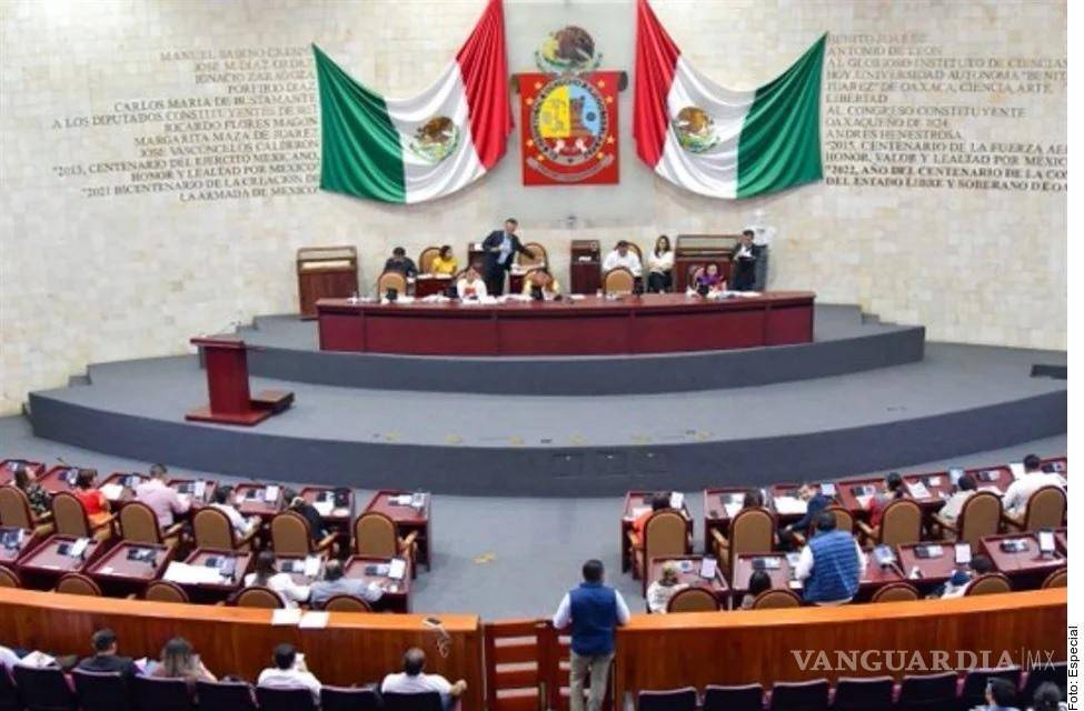 $!Después de disolver el TJAO, se realizó una junta rápida para designar a los nuevos magistrados