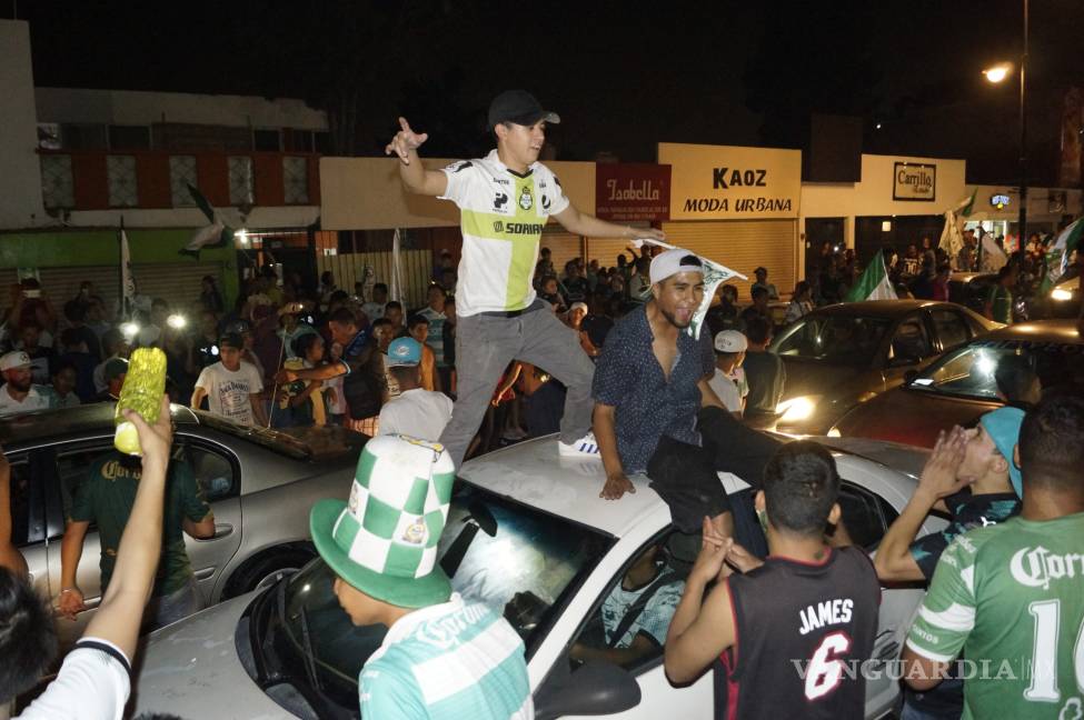 $!Así festejó Saltillo el título del Santos Laguna (fotos)