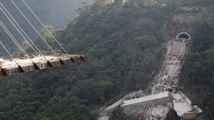 Viralizan fotos de puente colapsado, pero NO es el Baluarte