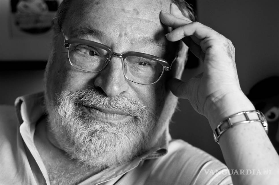 Fernando Savater encabeza jurado de Premio Alfaguara de Novela