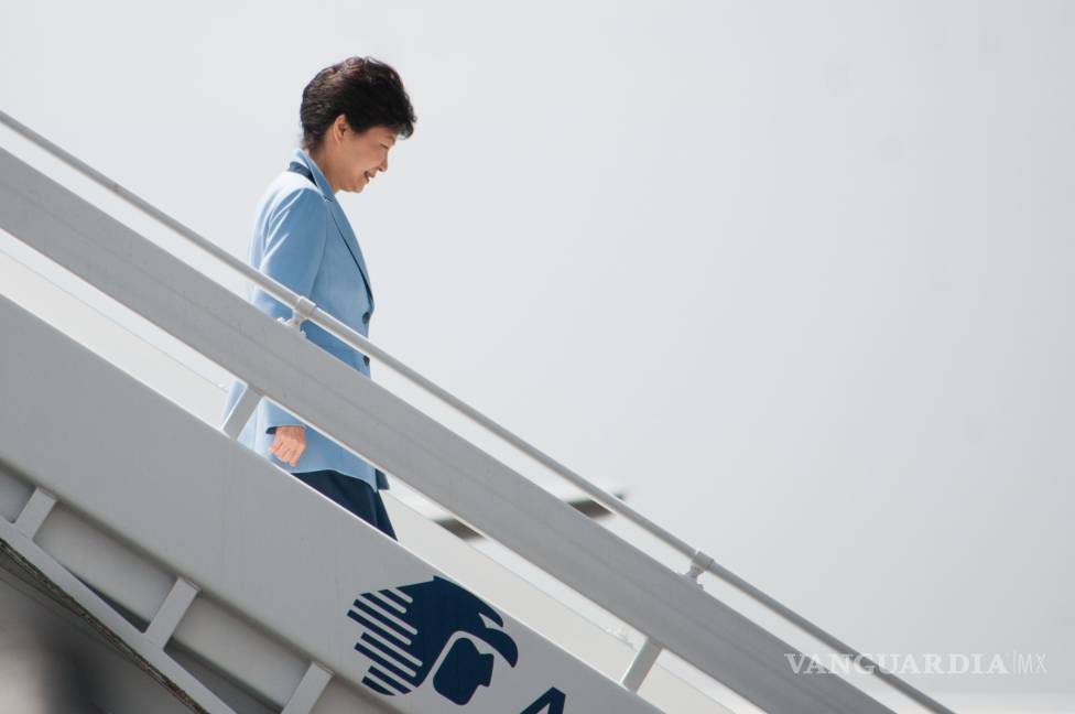 Presidenta surcoreana Park Geun-Hye arriba a la Ciudad de México
