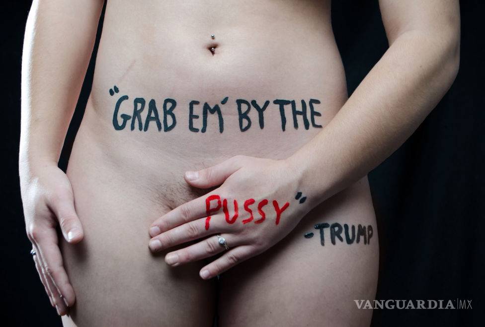 $!Frases sexistas de Trump plasmadas en cuerpos de mujeres (Fotos)