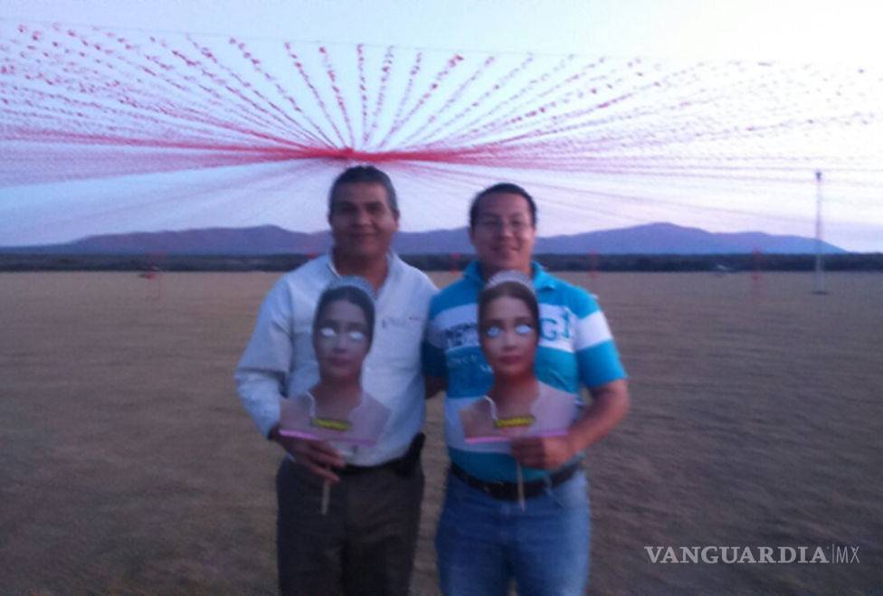 $!Ya llegaron los primeros invitados a los XV años de Rubí