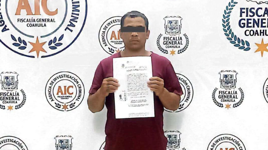Elementos de la Agencia de Investigación Criminal detuvieron en Ciudad Acuña a un hombre buscado por homicidio calificado en Nuevo León.