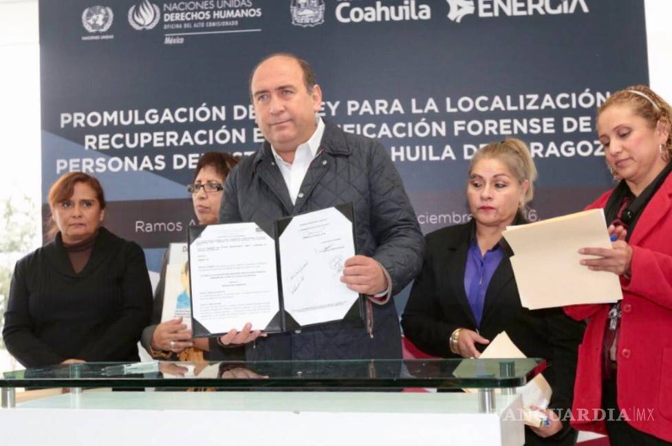 Rubén Moreira promulga Ley para Localización, Recuperación e Identificación Forense de Personas