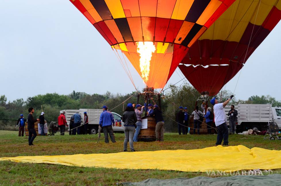 $!Festival del globo aerostático Cielo Mágico, colorido y mágia en Santiago, NL (Fotos)