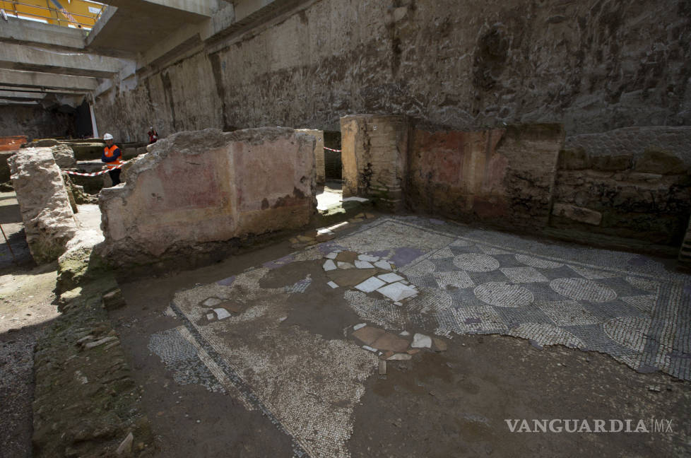 $!Encuentran ruinas arqueológicas en Roma por línea del metro