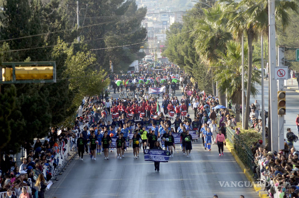 $!Celebran aniversario de la Revolución Mexicana con desfile conmemorativo en Saltillo